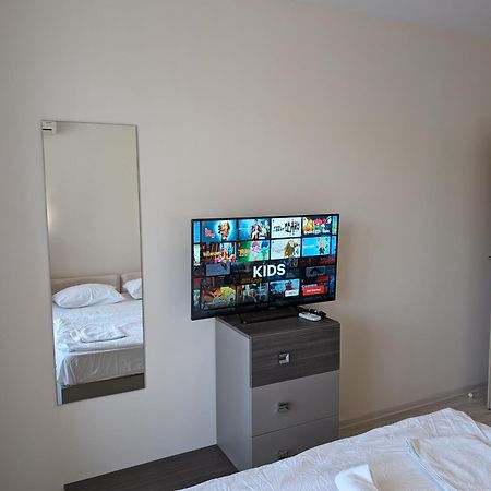 Sunny Star Dreams Condo W Prime Location, Pool, Sea View Sveti Vlas Exterior foto