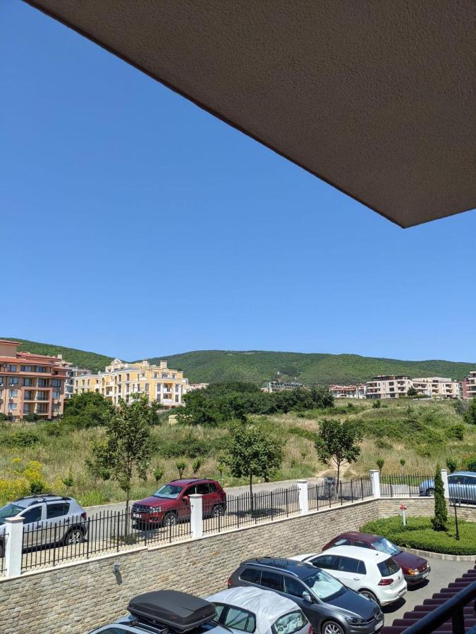Sunny Star Dreams Condo W Prime Location, Pool, Sea View Sveti Vlas Exterior foto
