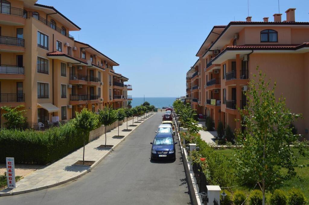 Sunny Star Dreams Condo W Prime Location, Pool, Sea View Sveti Vlas Exterior foto